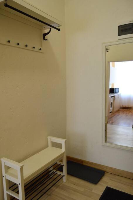 Spacious Old Town Family Peachy 2 Bedrooms Apartment, Nearby The Riga Presidential Castle Ngoại thất bức ảnh